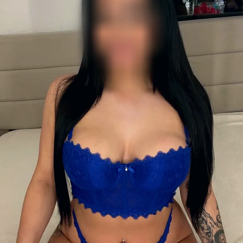 Jana, 24