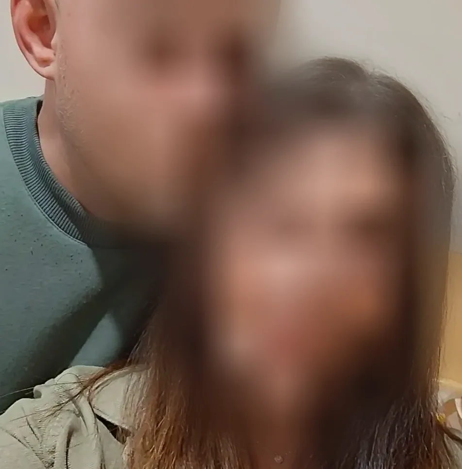 Melanie, 32